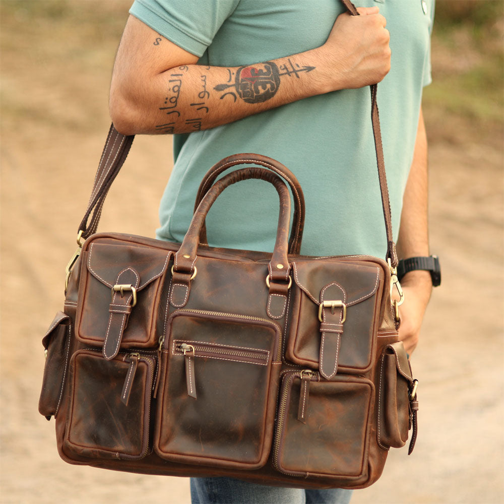 The Traveler Messenger bag