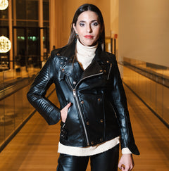 Meredith's Biker style jacket with snap buttons closure